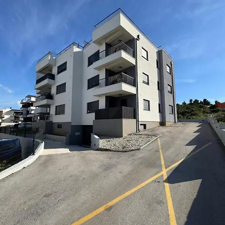 New! Griet Luxury With Private Parking Zadar